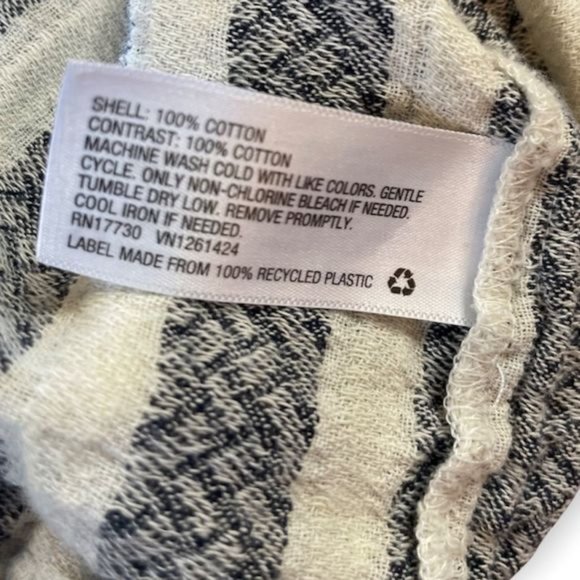 UNIVERSAL THREAD navy striped romper - Picture 10 of 10